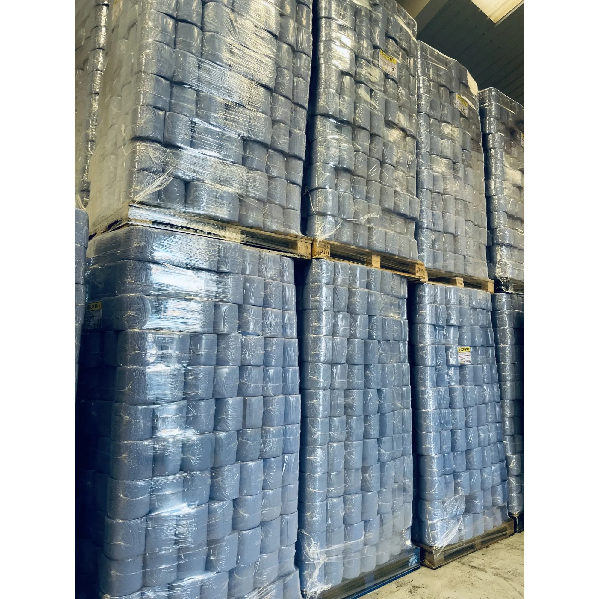 Wholesale Pallet Offer: 2ply Centrefeed Rolls | 91 Cases - Image 11
